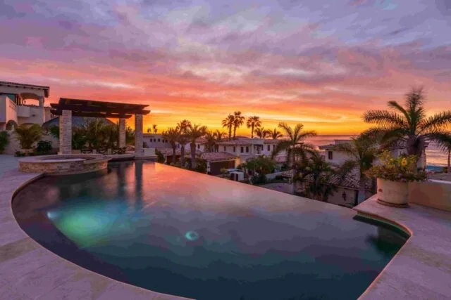 Luxurious 5-Bedroom Villa with Ocean Views